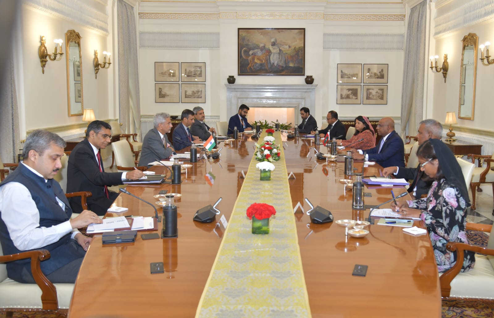 Minister of Foreign Affairs, Abdulla Shahid and Minister of External Affairs, Dr. S. Jaishankar hold official discussions
